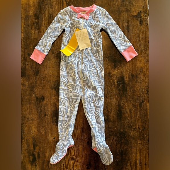 NWT The Beaufort Bonnet Company 6-12 Month Onesie